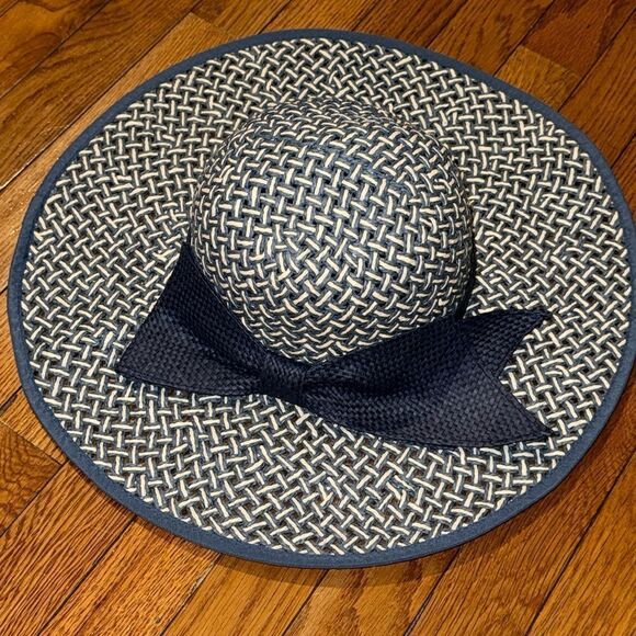 Jessica Simpson sun hat - Picture 1 of 5